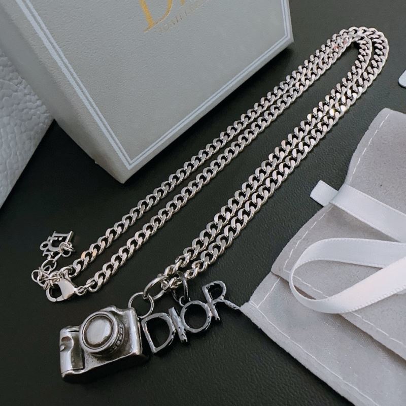 chr1st1an D10r necklaces